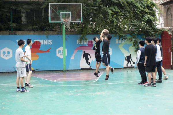 逆风之下依旧上扬，卓越复仁中复学校带你圆梦光明未来