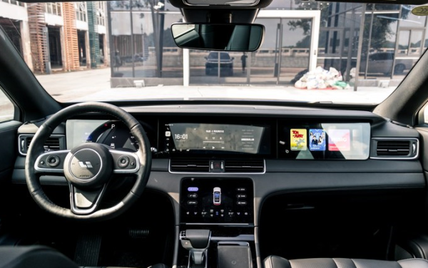 32.8万提车理想ONE汽车，气势不输路虎揽胜 续航800KM